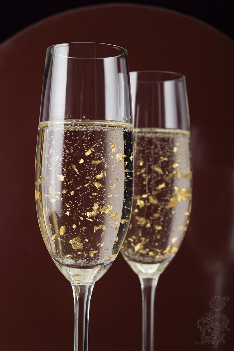champagne w gold flakes